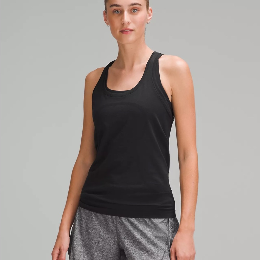 Swiftly Tech Racerback Tank Top 2.0 size 4